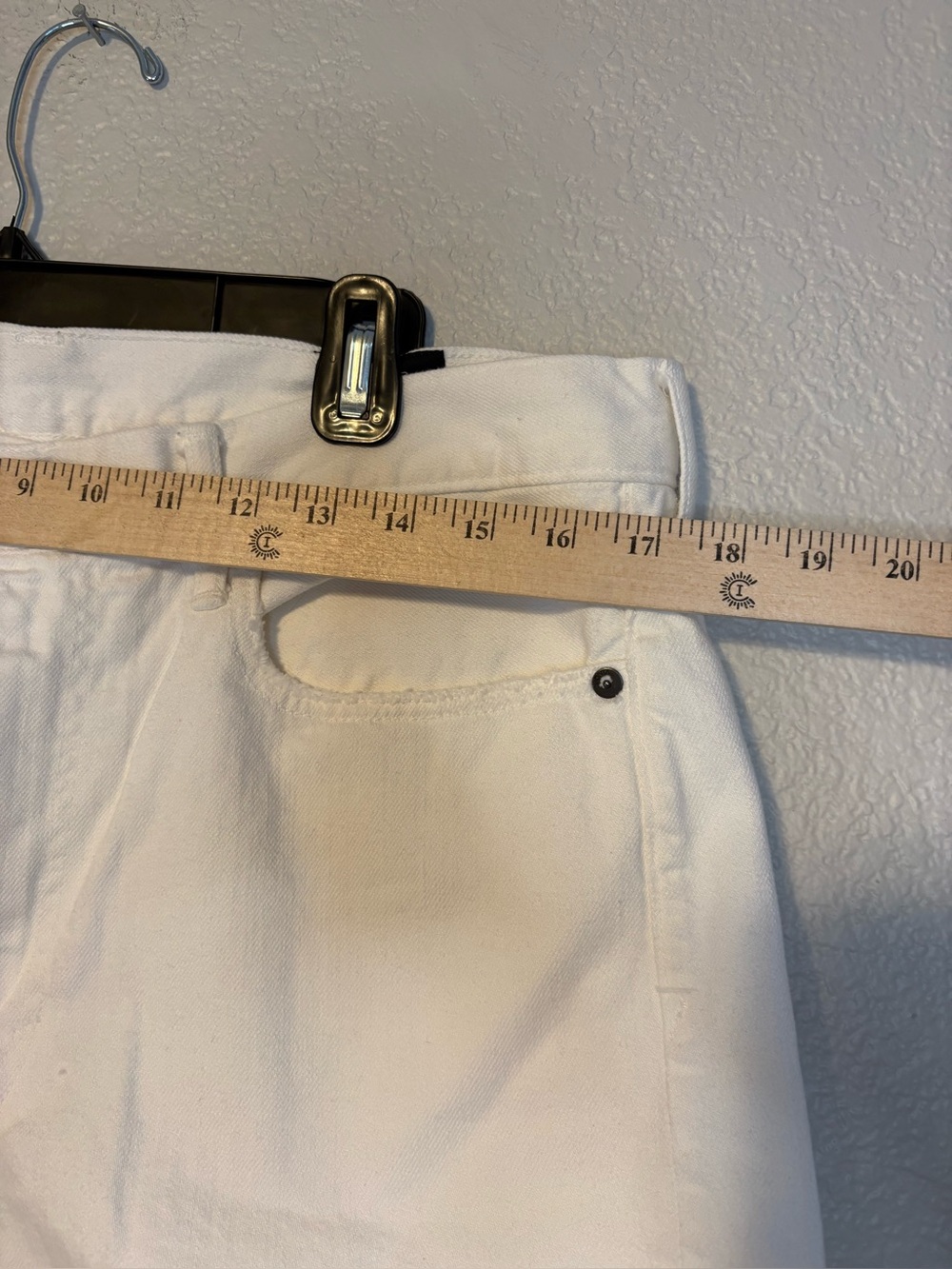 VINCE Womens White Denim
High Rise Utility Cropped Jeans Pants 31 - Picture 9 of 10